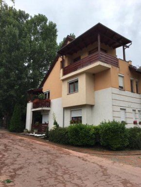 Bella apartman Balatonalmádi, Balatonalmádi
